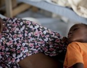 5345012m La intención es que al menos 1,8 millones de personas, incluyendo a las mujeres embarazadas, los niños menores de cinco años y las familias vulnerables, se beneficiarán de la iniciativa.
EFE/Archivo