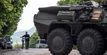 La portavoz del Departamento de Estado, Marie Harf, aseguró que Estados Unidos tiene "evidencias de que Rusia está disparando piezas de artillería desde Rusia para atacar posiciones militares ucranianas". EFE/Archivo