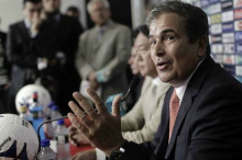 El entrenador colombiano Jorge Luis Pinto no continuará al mando de la selección de Costa Rica al fracasar las negociaciones para un nuevo contrato con la Federación costarricense, se informó, en una conferencia de prensa en San José. EFE