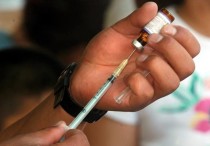 La erradicación en países desarrollados de males antes comunes como la polio y el sarampión y la mejora generalizada de la calidad de vida ha alimentado el auge del movimiento antivacunación que, si bien no es nuevo, se ha arraigado en comunidades de clase media-alta de EE.UU. EFE/Archivo