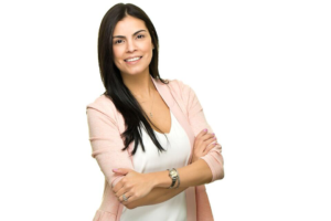 Laura Medina, joven ejecutiva latina de la compañía de seguros State Farm