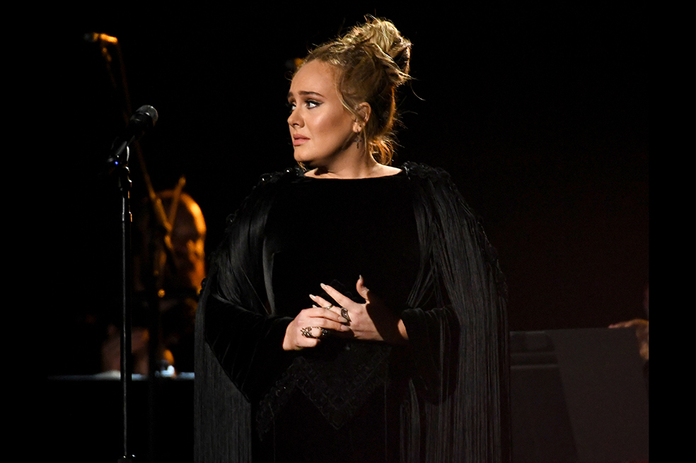Adele cancela últimos conciertos de su gira por problemas con su voz